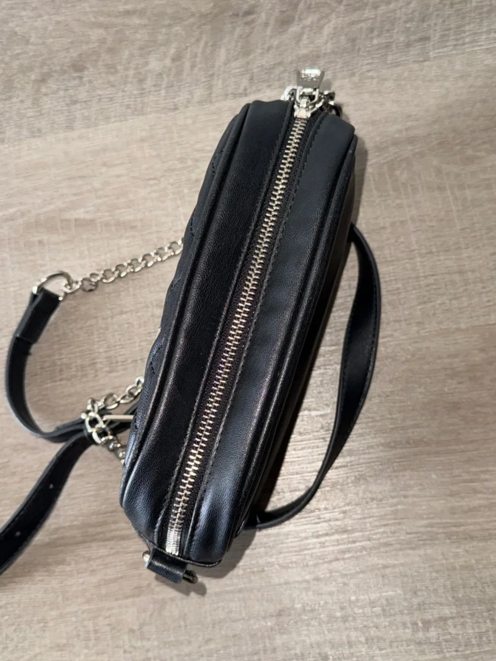 Badgley Mischka Black Quilted Chevron Camera Bag